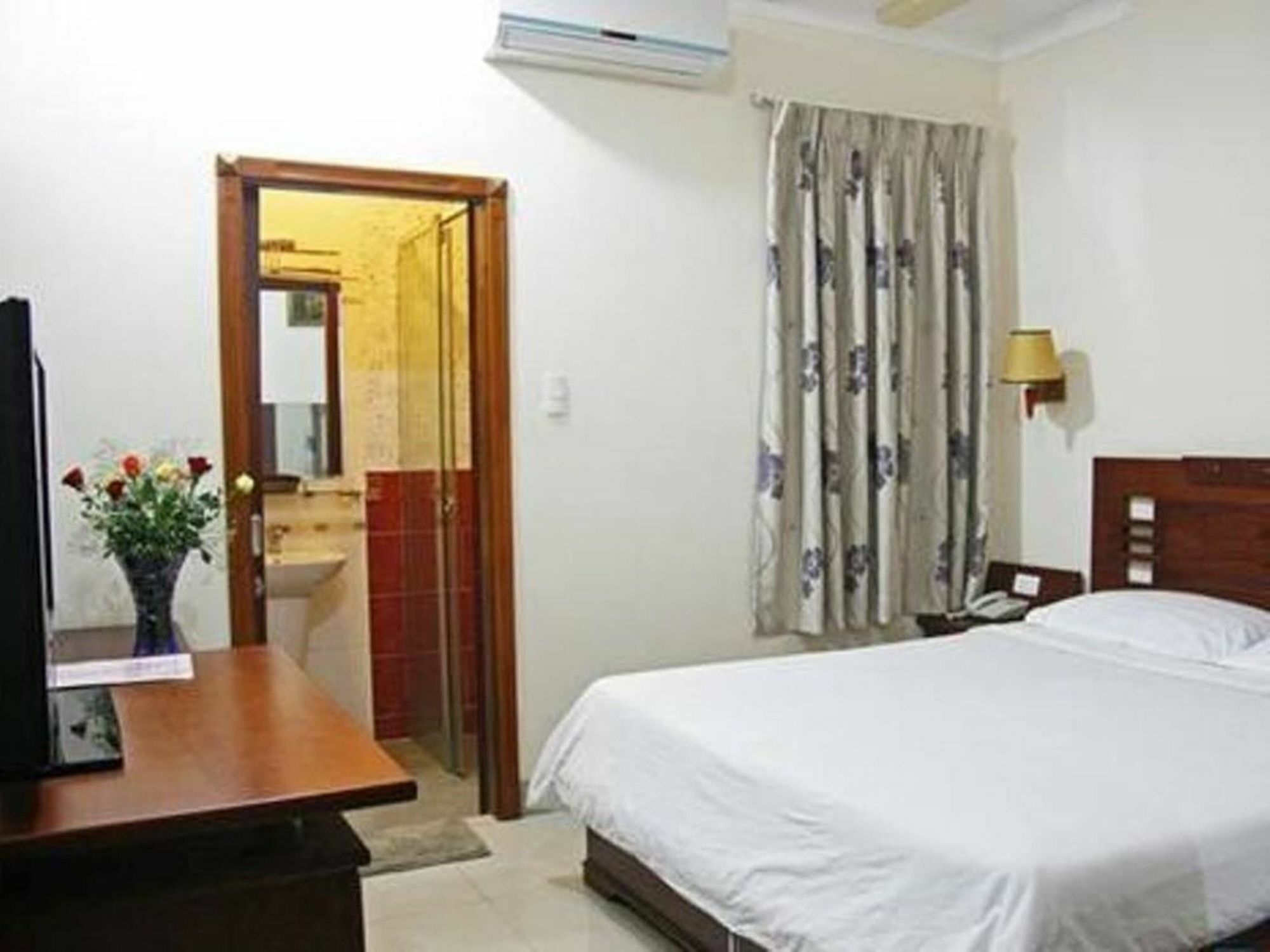 An Binh 2 Hotel Ho Chi Minh City Exterior photo